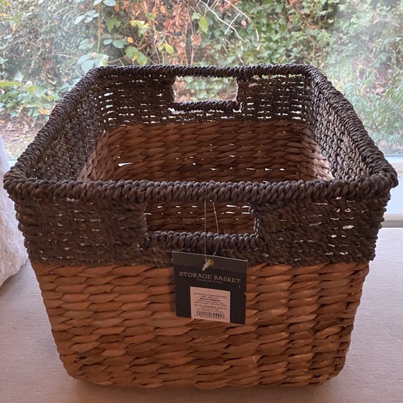 Big Beautiful Sturdy Metal Framed Rattan Wicker Gray & Natural Color Basket - Picture 4 of 12